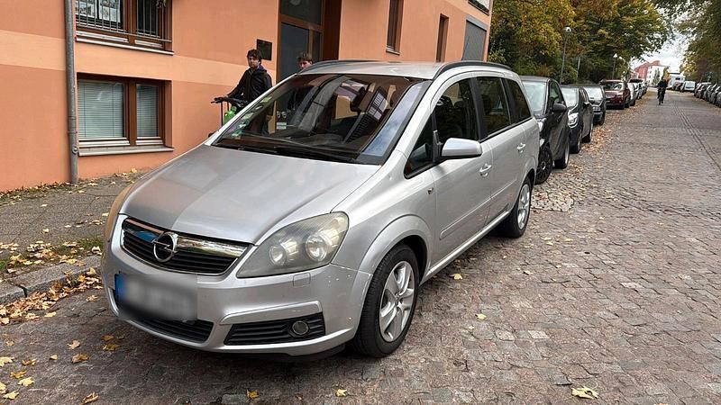 Silber Gebraucht 2007 Opel Zafira Kombi | 1.250 € - Bild 1/4