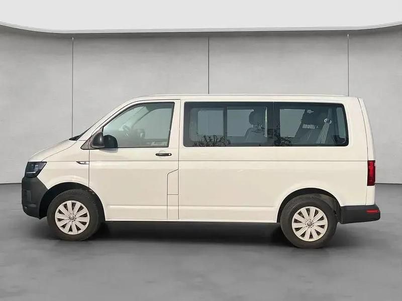 Gebraucht VW Caravelle Basis 114 PS (83 kW) 2019 Weiß Van / Kleinbus