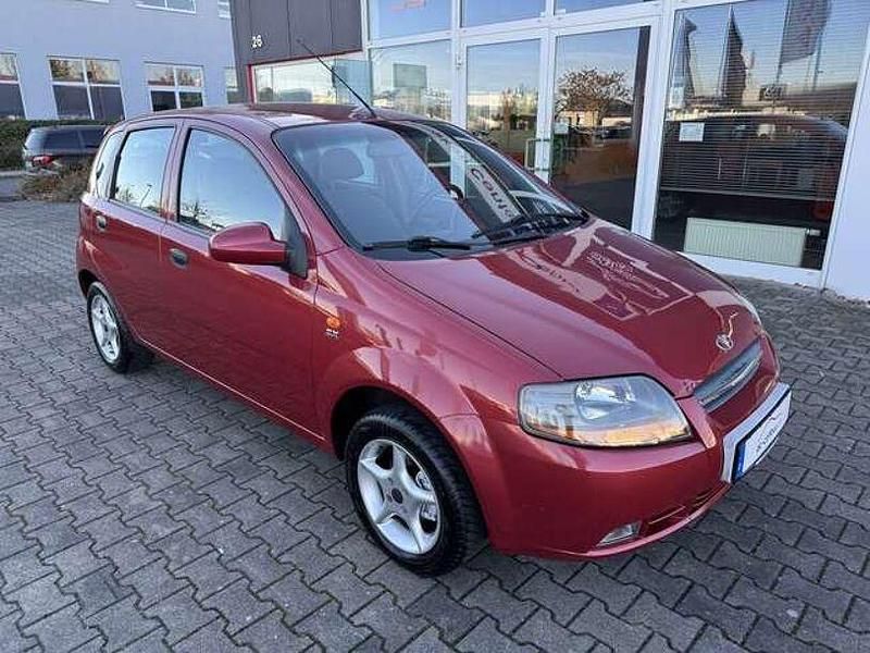 Rot Gebraucht 2003 Chevrolet Kalos SX Limousine | 2.980 € (Etwas zu teuer) - Bild 1/4