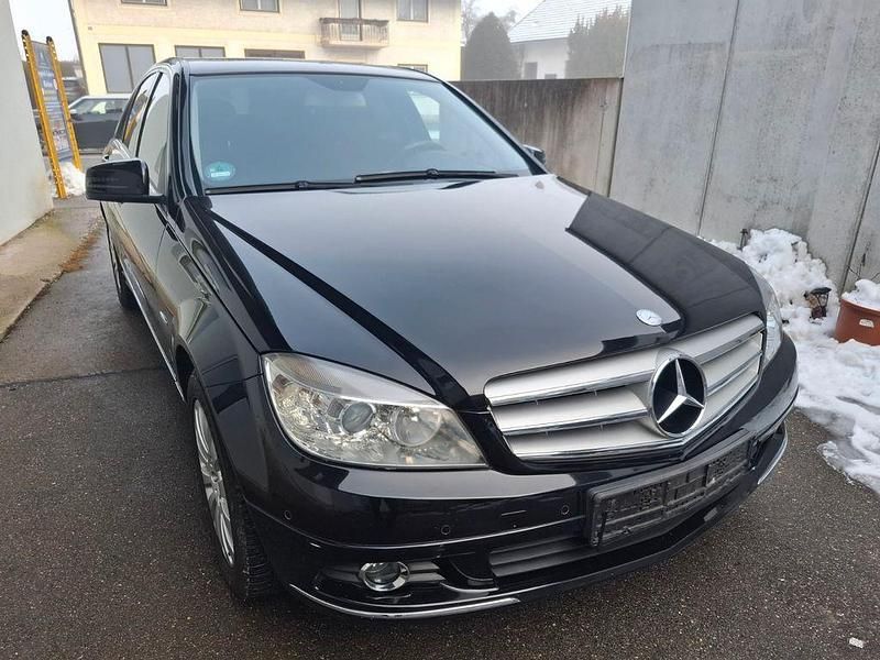 Schwarz Gebraucht 2008 Mercedes C180 Elegance Limousine | 4.980 € (Fairer Preis) - Bild 1/4