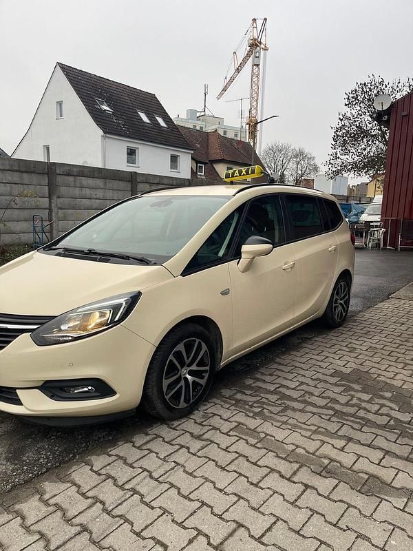 Gebraucht Opel Zafira Tourer 163 PS (119 kW) 2018 Beige Van / Kleinbus