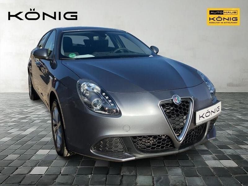 Gebraucht Alfa Romeo Giulietta 120 PS (88 kW) 2021 Grau Kleinwagen