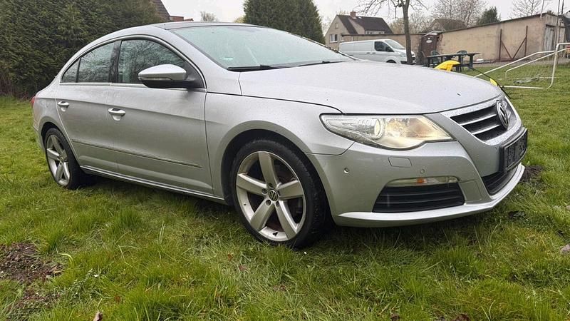Second-hand VW CC 160 CP (117 kW) 2010 Argintiu Berlinǎ