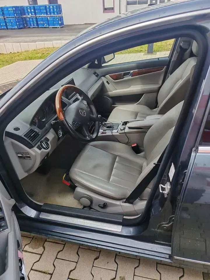 Gebraucht Mercedes C230 Elegance 204 PS (150 kW) 2007 Limousine