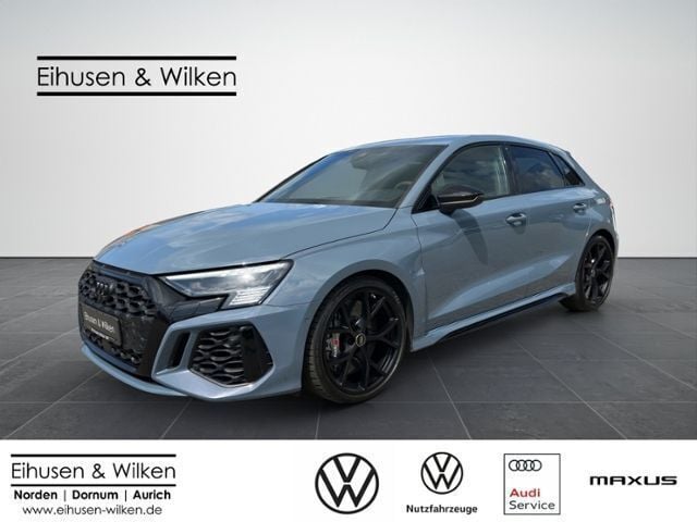 Kemoragrau metallic Gebraucht 2022 Audi RS3 Sportback Design Kleinwagen | 43.890 € - Bild 1/4