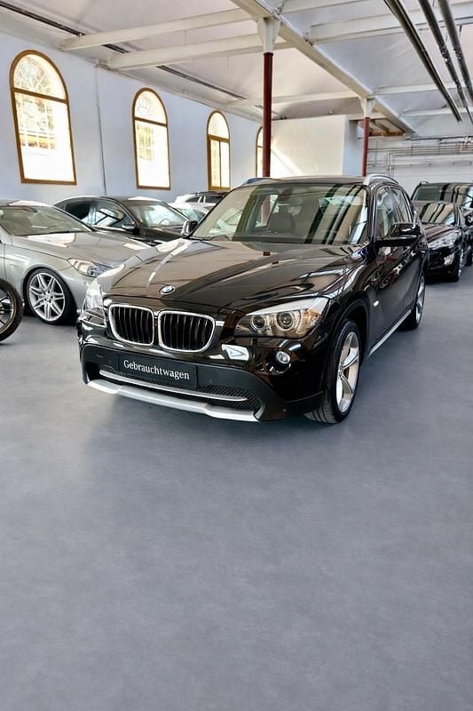 Gebraucht BMW X1 143 PS (105 kW) 2011 Schwarz SUV