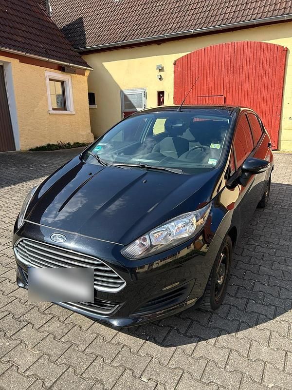 Gebraucht Ford Fiesta 82 PS (60 kW) 2013 Schwarz Kleinwagen