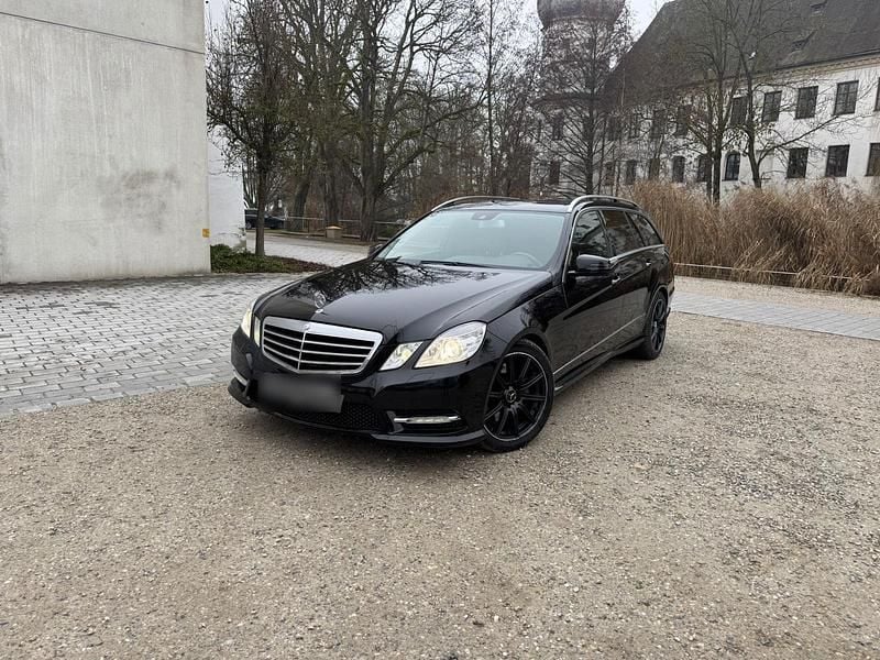 Gebraucht Mercedes E350 AMG 265 PS (194 kW) 2012 Schwarz Kombi