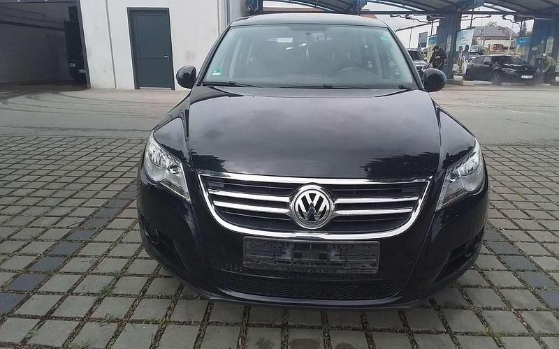 Schwarz Gebraucht 2011 VW Tiguan Trendline SUV | 5.900 € (Superpreis) - Bild 1/4