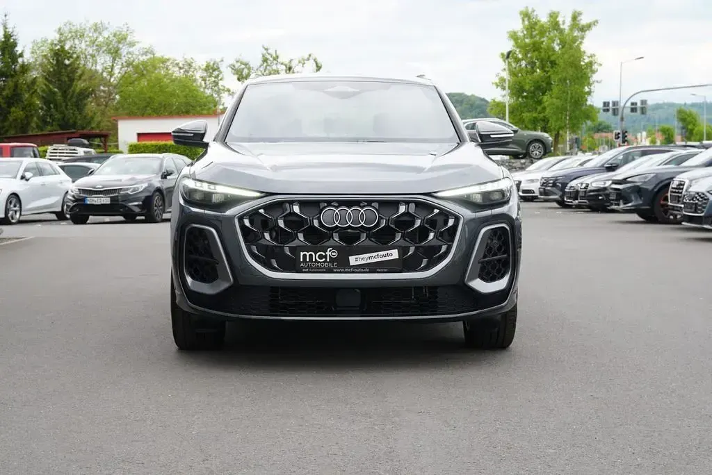 Gebraucht Audi Q5 S-Line 204 PS (150 kW) 2025 Grau SUV