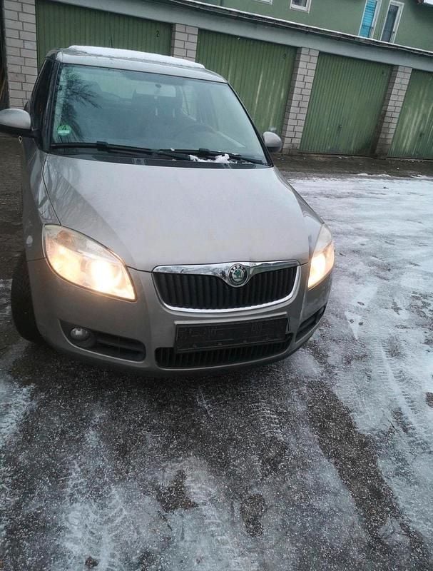 Braun Gebraucht 2008 Skoda Fabia Kleinwagen | 1.750 € (Superpreis) - Bild 1/4