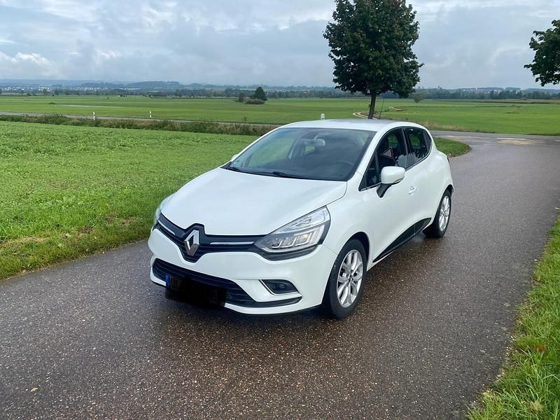 Weiß Gebraucht 2018 Renault Clio IV LIMITED Kleinwagen | 9.250 € (Fairer Preis) - Bild 1/4