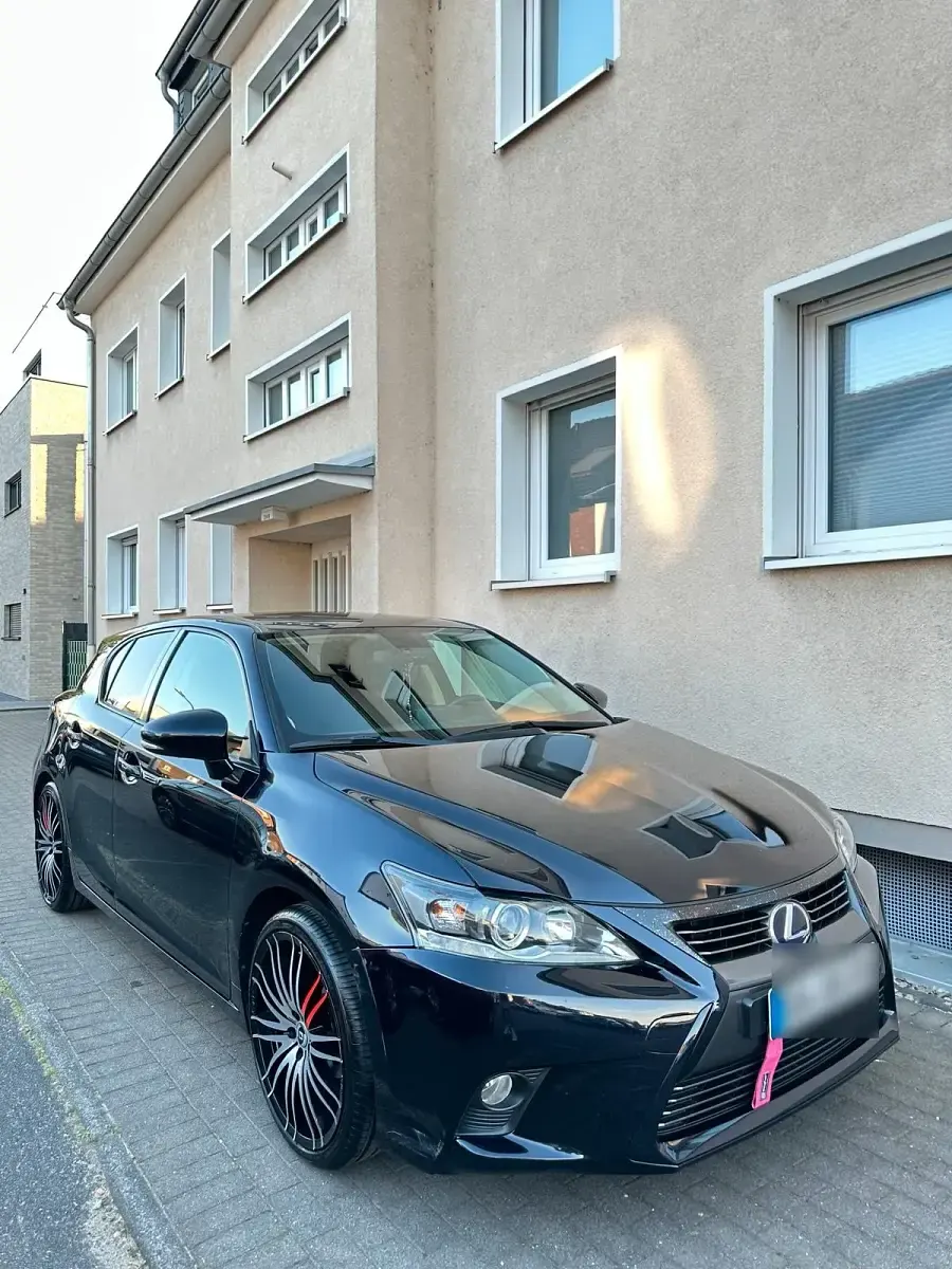 Gebraucht Lexus CT200h 100 PS (73 kW) 2014 Andere farben Kleinwagen