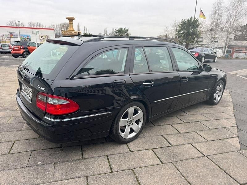 Gebraucht Mercedes E350 Elegance 272 PS (200 kW) 2007 Schwarz Kombi