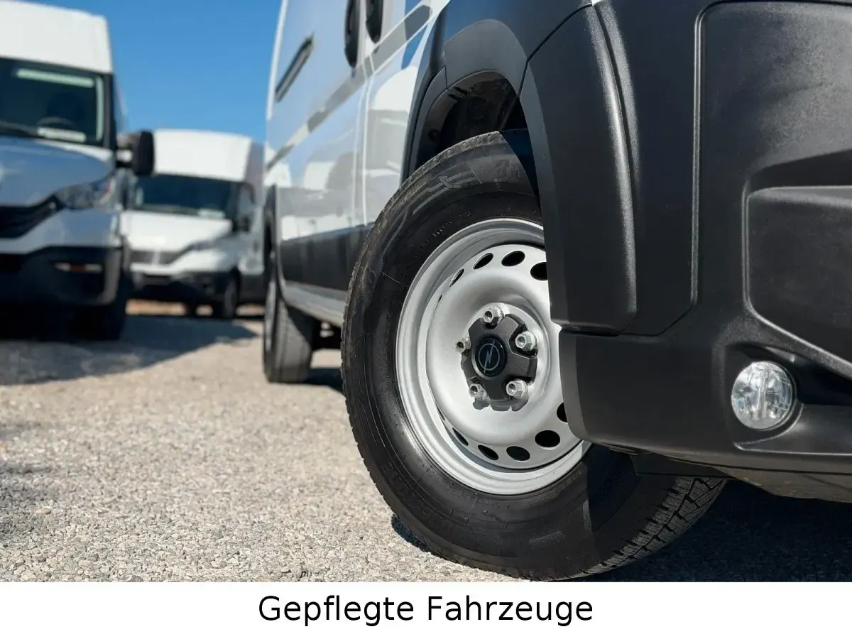 Gebraucht Opel Movano 179 PS (131 kW) 2025 Weiß Van