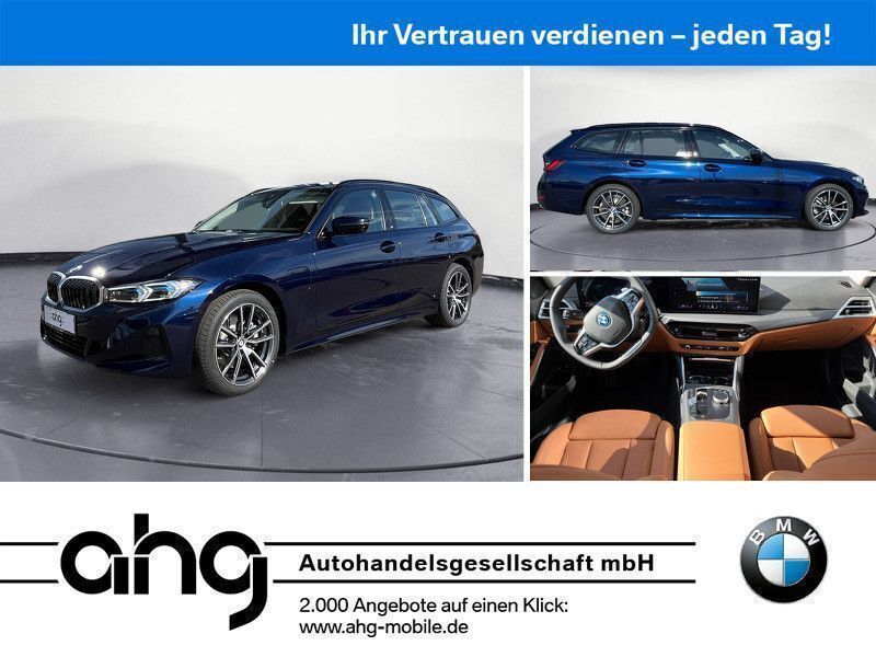 Blau Neu 2025 BMW 330e Sport Line Kombi | 58.730 € (Etwas zu teuer) - Bild 1/4