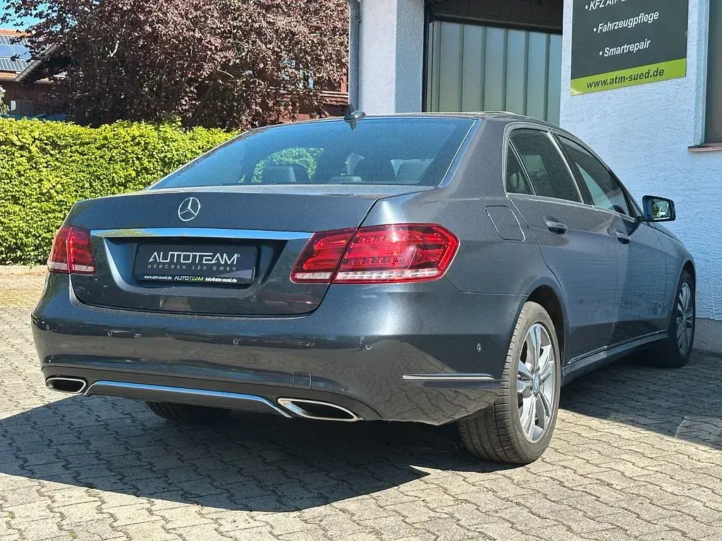 Usata Mercedes E250 211 CV (155 kW) 2014 Grigio Berlina