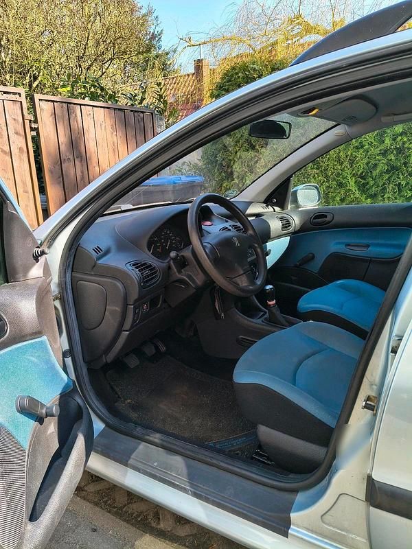 Gebraucht Peugeot 206 75 PS (55 kW) 2004 Silber Kombi