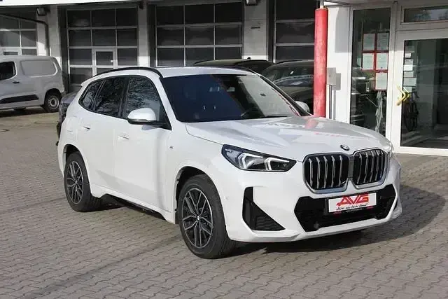 Gebraucht BMW X1 M Sport 163 PS (119 kW) 2024 Weiß SUV
