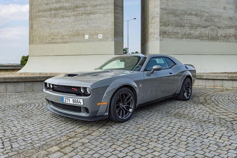 Grau Gebraucht 2019 Dodge Challenger Coupé | 40.550 € (Teuer) - Bild 1/4