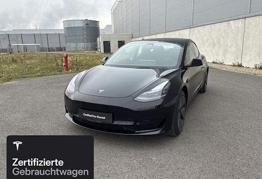 Schwarz Gebraucht 2021 Tesla Model 3 RWD Limousine | 28.900 € (Etwas zu teuer) - Bild 1/4