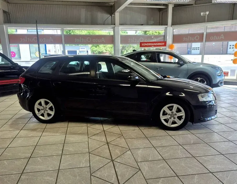 Gebraucht Audi A3 Attraction 125 PS (91 kW) 2009 Schwarz Kleinwagen