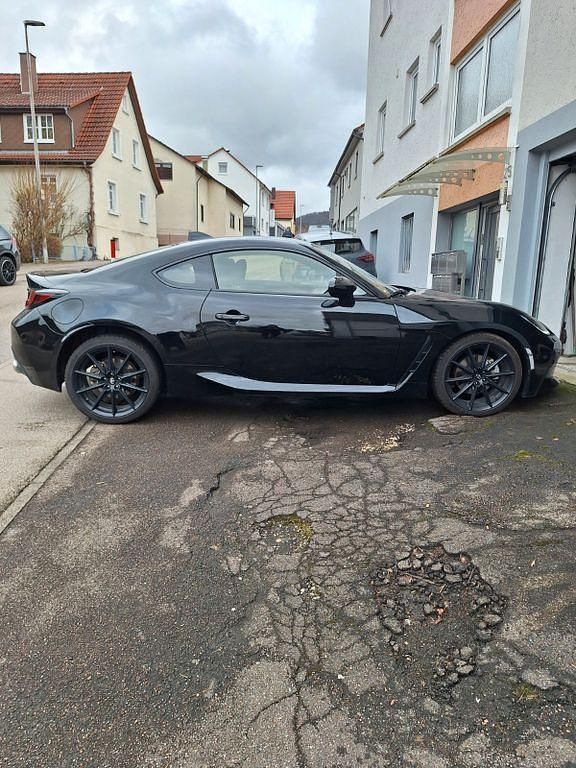 Gebraucht Toyota GR86 234 PS (172 kW) 2024 Schwarz Coupé