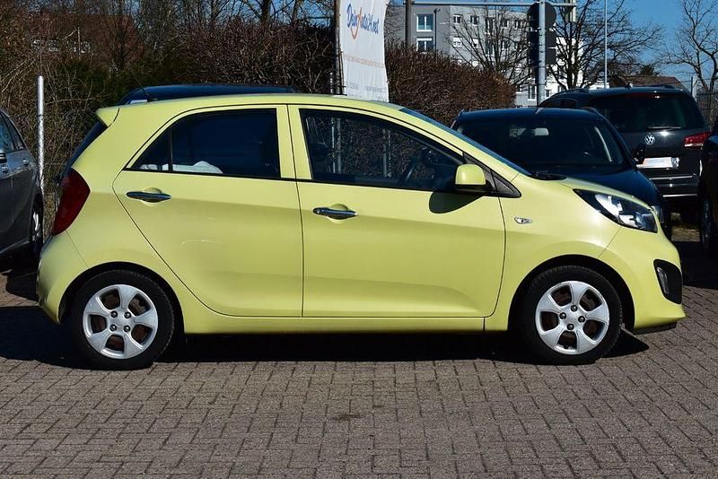 Gebraucht Kia Picanto Edition 7 69 PS (50 kW) 2012 Grün Kleinwagen