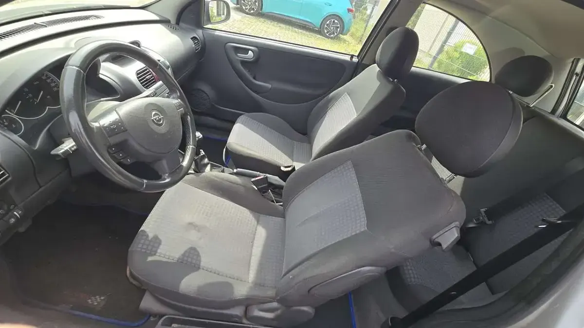 Gebraucht Opel Corsa Edition 80 PS (58 kW) 2005 Grau Kleinwagen