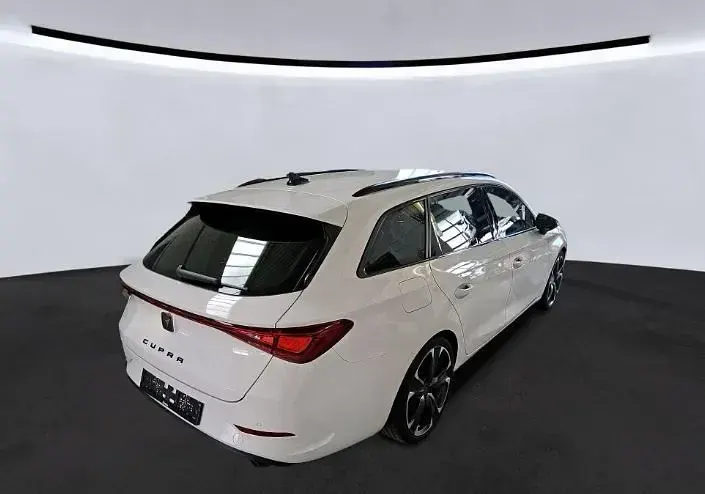Gebraucht Cupra Leon VZ 245 PS (180 kW) 2024 Weiß Limousine