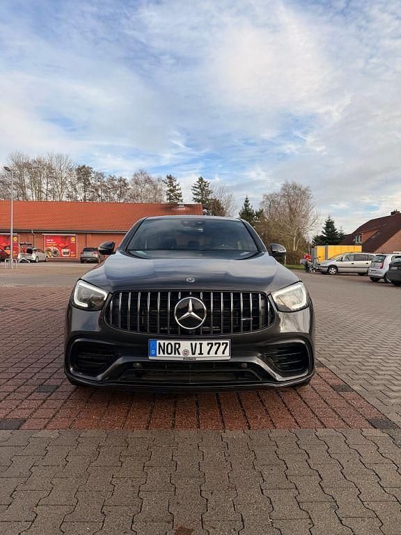 Grau Gebraucht 2020 Mercedes GLC63 AMG AMG Coupé | 67.500 € (Fairer Preis) - Bild 1/4