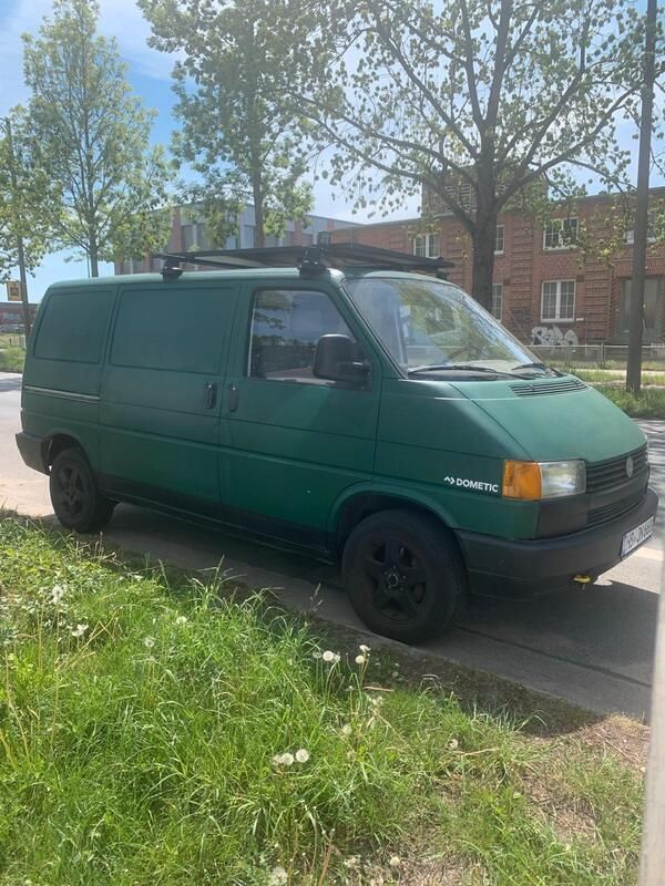 Grün Gebraucht 1991 VW T4 Van | 5.700 € - Bild 1/4
