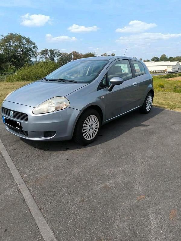 Blau Gebraucht 2006 Fiat Punto Kleinwagen | 550 € (Superpreis) - Bild 1/4