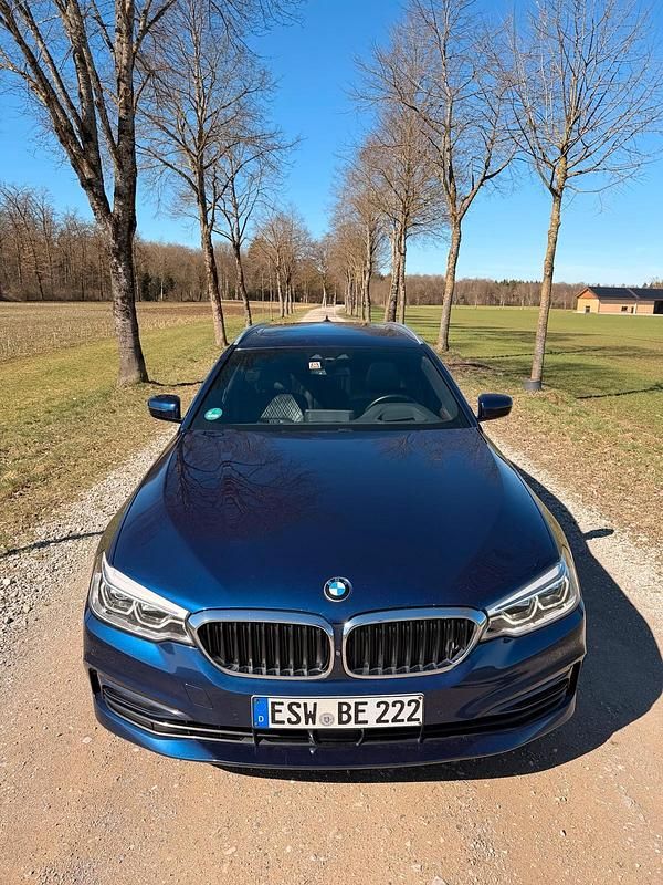 Gebraucht BMW 540 Performance 320 PS (235 kW) 2018 Blau Kombi