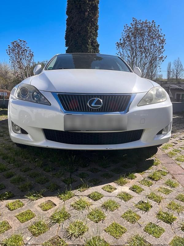 Gebraucht Lexus IS220d 176 PS (129 kW) 2010 Weiß Limousine