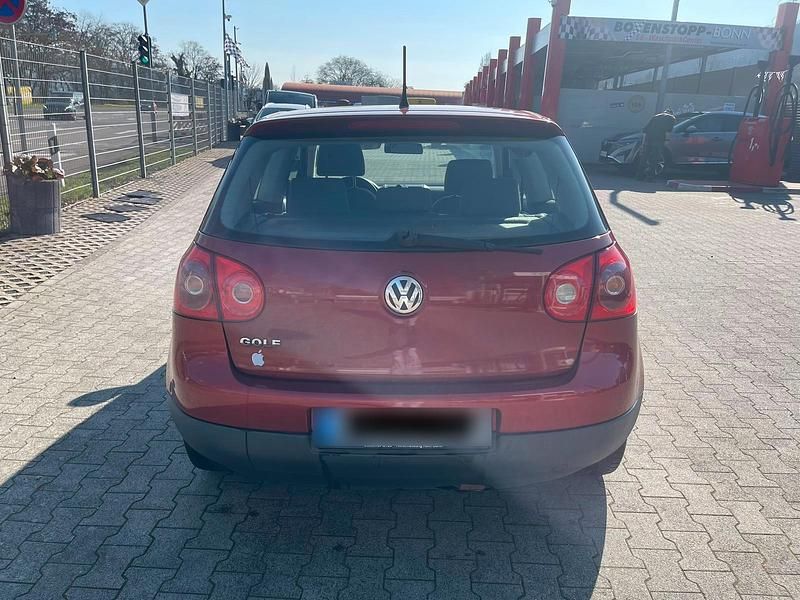 Gebraucht VW Golf IV 75 PS (55 kW) 2006 Rot Limousine