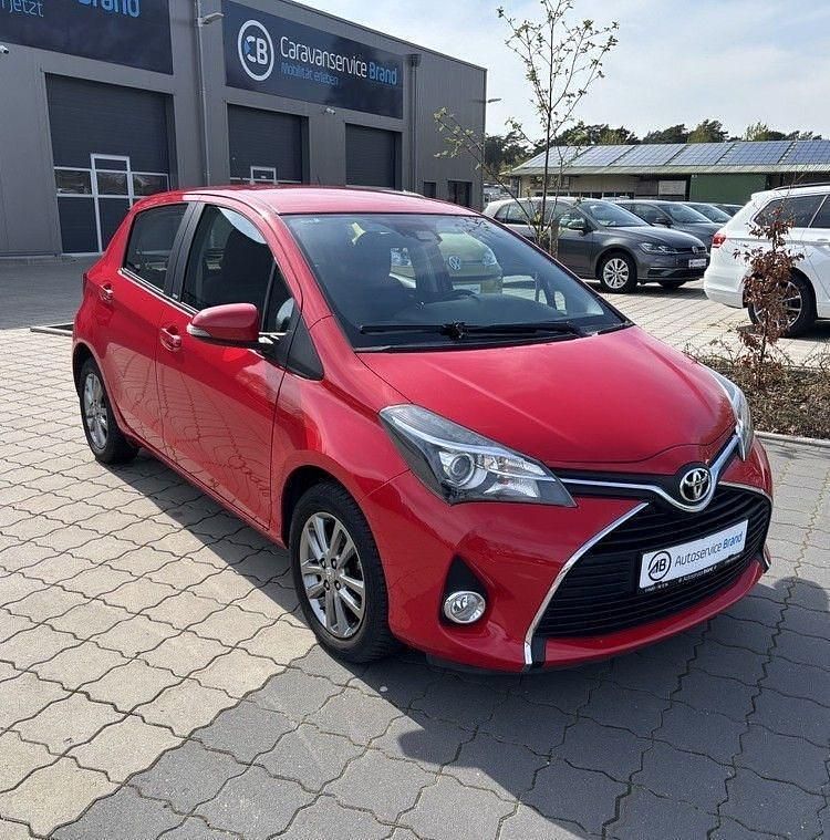 Gebraucht Toyota Yaris Edition-S 99 PS (72 kW) 2017 Rot Kleinwagen