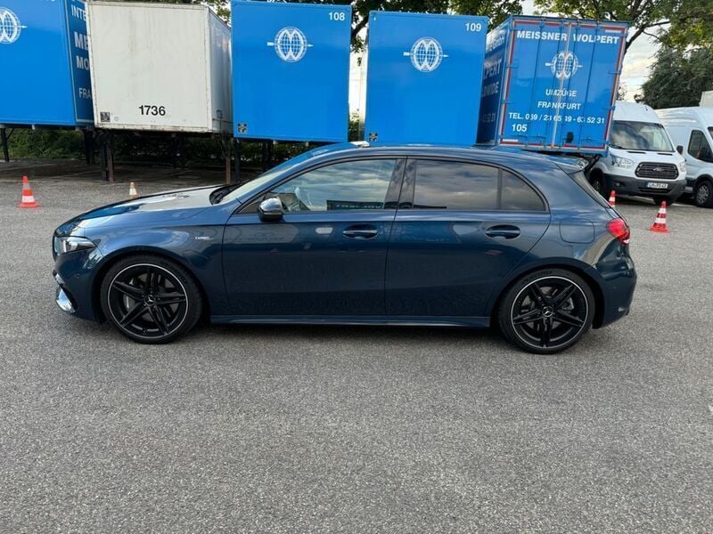 Blau Gebraucht 2021 Mercedes A45 AMG AMG Limousine | 42.000 € (Guter Preis) - Bild 1/4