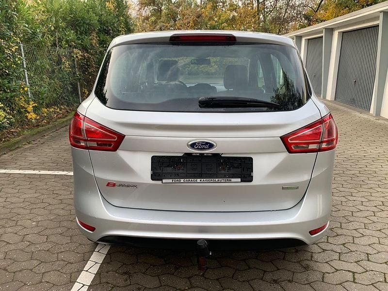 Gebraucht Ford B-MAX Titanium 101 PS (74 kW) 2015 Silber Van / Kleinbus