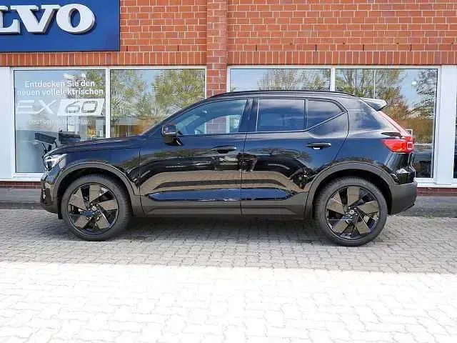 Gebraucht Volvo XC40 145 PS (106 kW) 2025 SUV