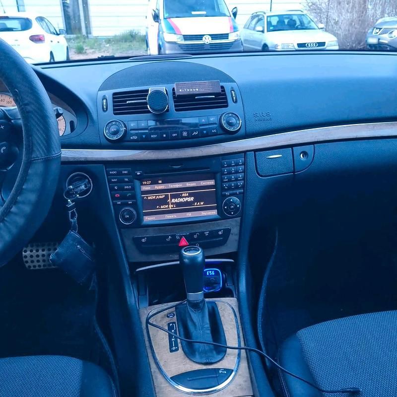 Gebraucht Mercedes E280 190 PS (139 kW) 2008 Grau Limousine