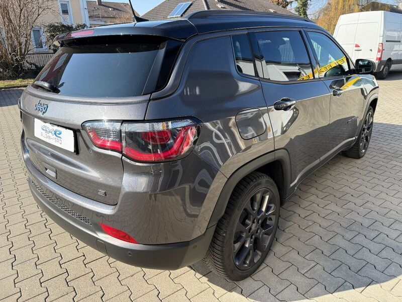 Gebraucht Jeep Compass 241 PS (177 kW) 2020 Grau SUV