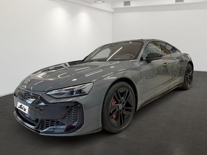 Grau Neu 2025 Audi e-tron GT quattro Sport Limousine | 166.849 € - Bild 1/3