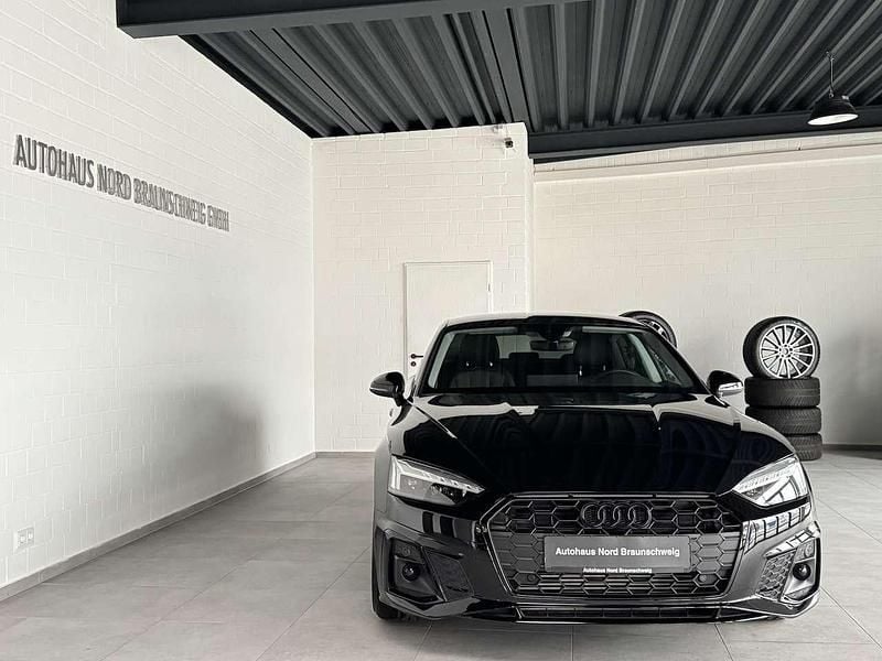 Gebraucht Audi A5 Competition 204 PS (150 kW) 2022 Mythosschwarz metallic Coupé