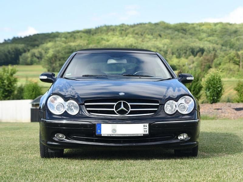 Gebraucht Mercedes CLK320 Elegance 218 PS (160 kW) 2004 Schwarz Cabrio