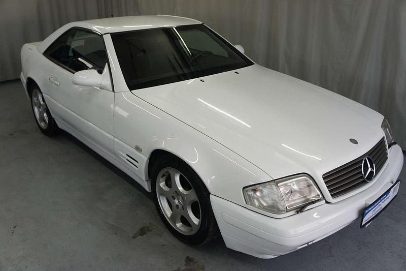 Gebraucht Mercedes SL320 224 PS (164 kW) 2001 Firnweiß 143 Cabrio
