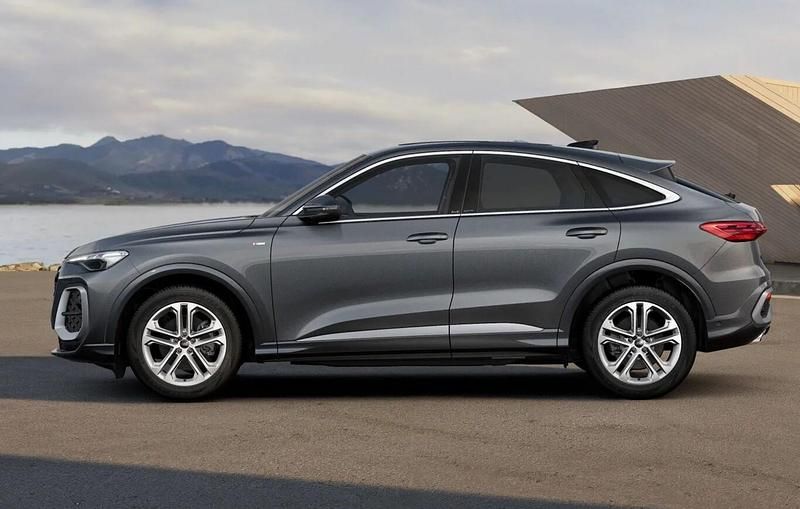 Neu Audi Q5 Ambiente 204 PS (150 kW) 2026 Grau SUV