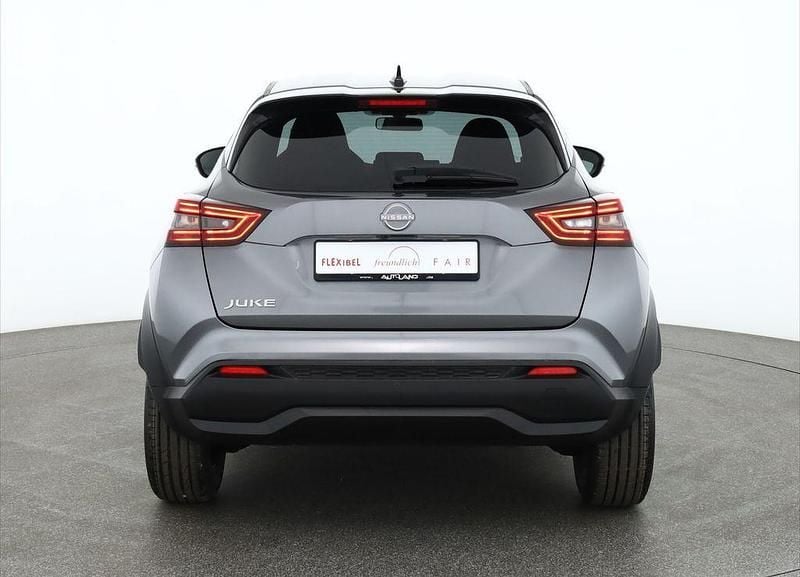 Neu Nissan Juke N-Connecta 114 PS (83 kW) 2026 Grau SUV
