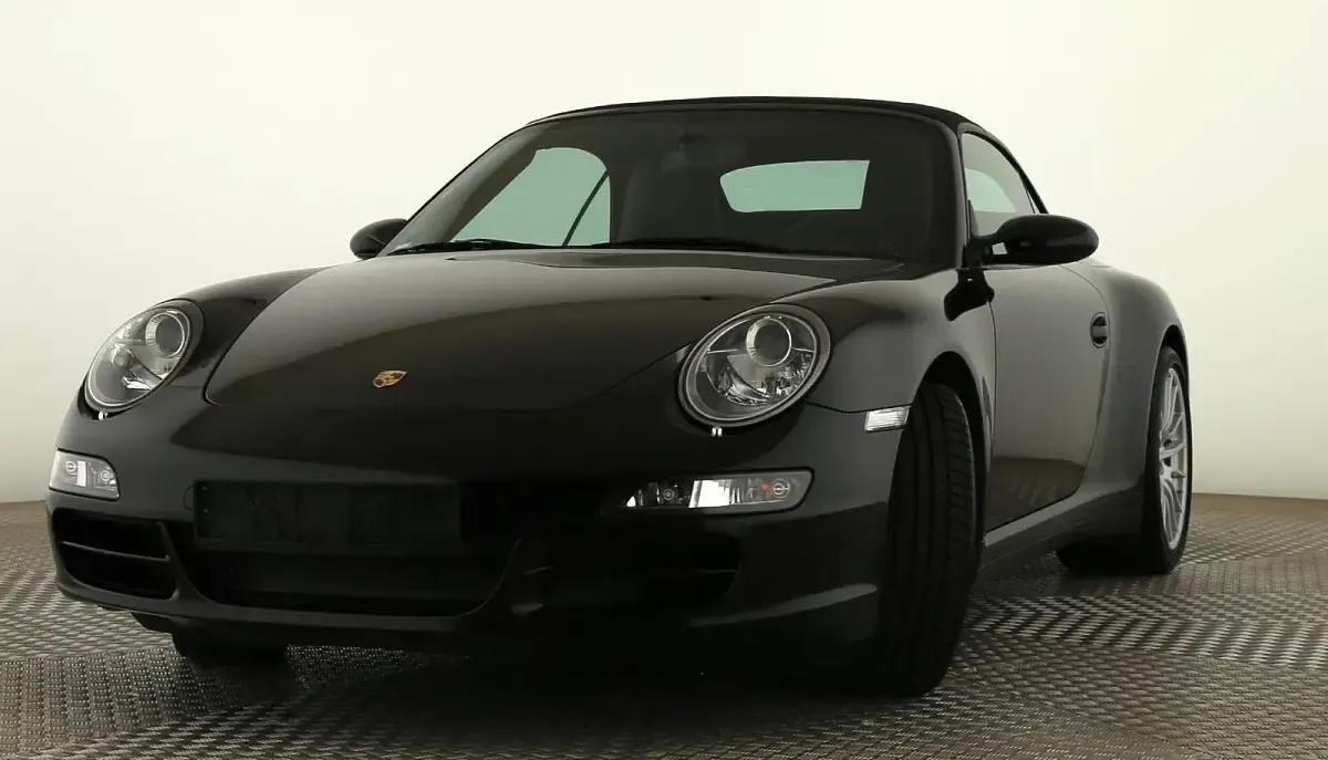 Begagnad Porsche 997 325 HK (239 kW) 2007 Svart Cab