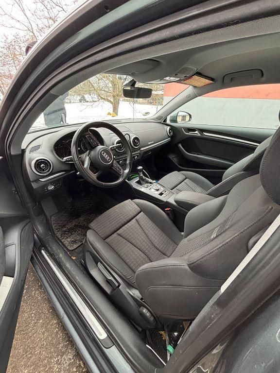 Gebraucht Audi A3 Ambiente 116 PS (85 kW) 2017 Grau Limousine